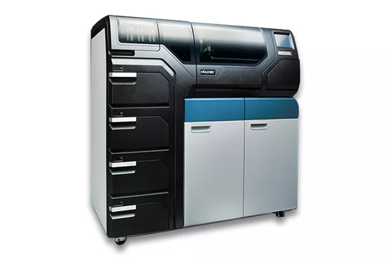 ThinPrep® 5000 Processor Autoloader su sfondo bianco